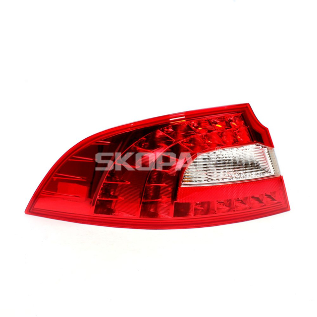 Luces traseras para Skoda Superb MK2 2008 2009 2010 2012 2012 2013 Lámparas de freno/Outer 3TD941095 3TD941096